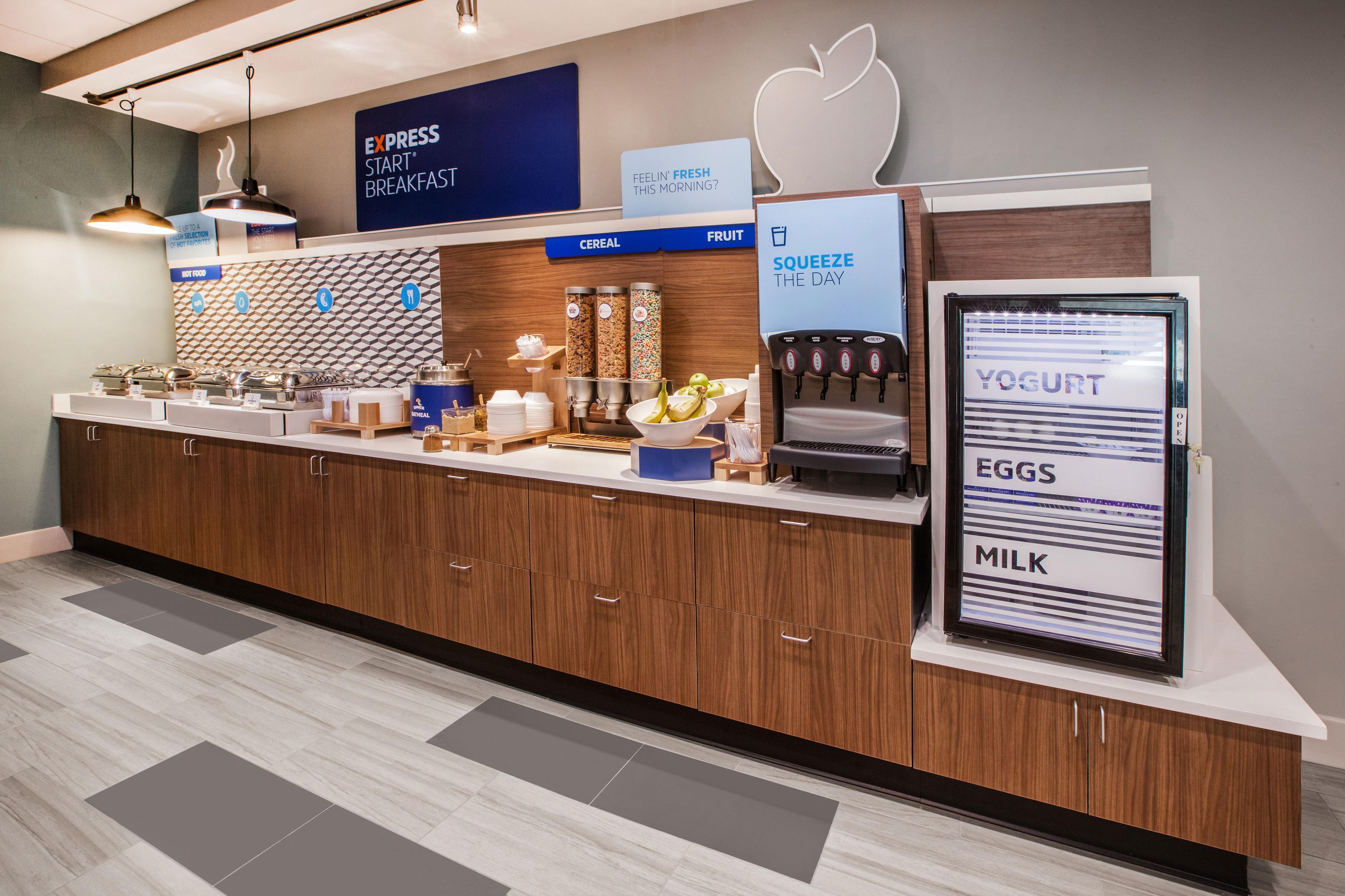 Holiday Inn Express & Suites Pueblo By Ihg Εξωτερικό φωτογραφία