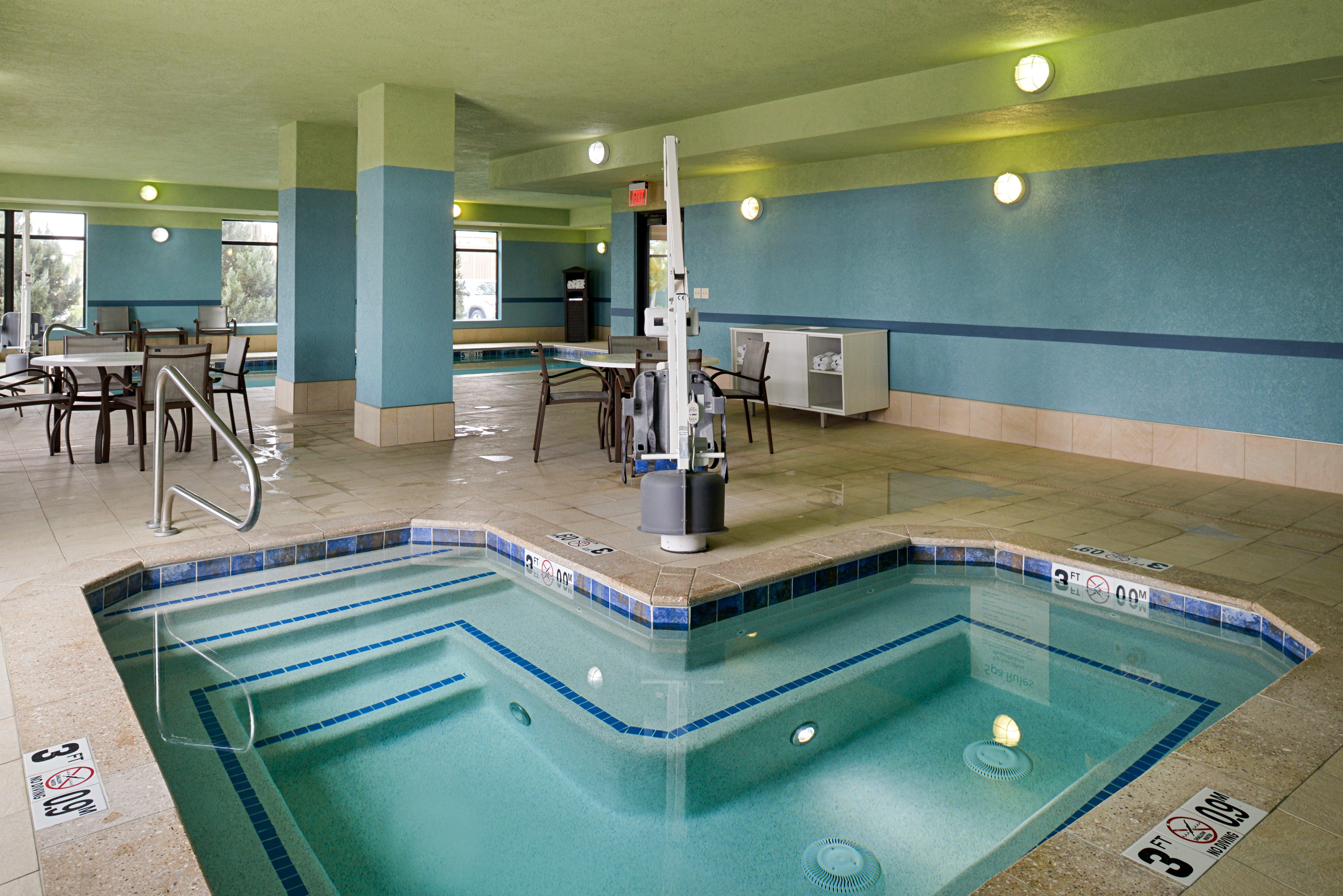 Holiday Inn Express & Suites Pueblo By Ihg Εξωτερικό φωτογραφία