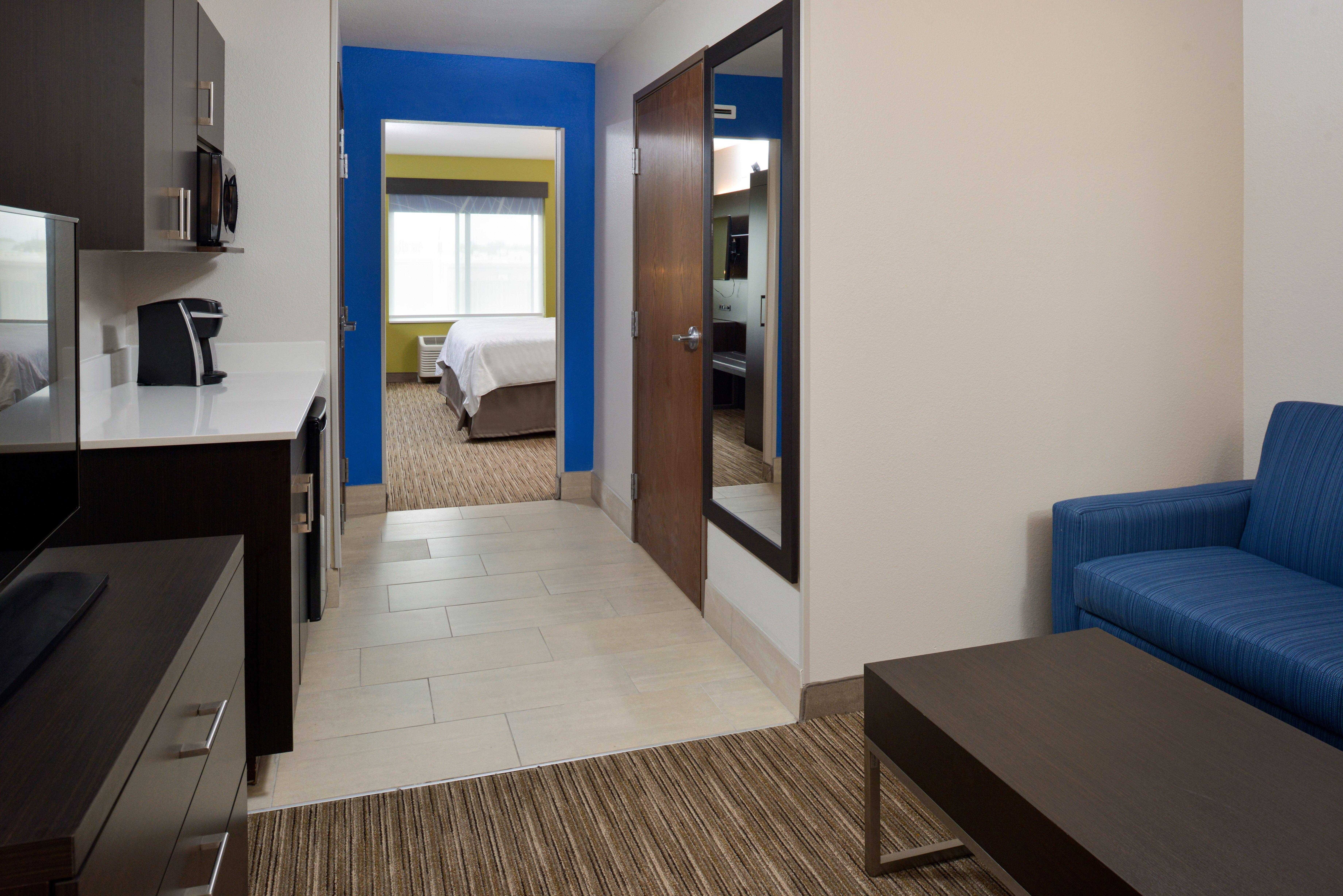 Holiday Inn Express & Suites Pueblo By Ihg Εξωτερικό φωτογραφία