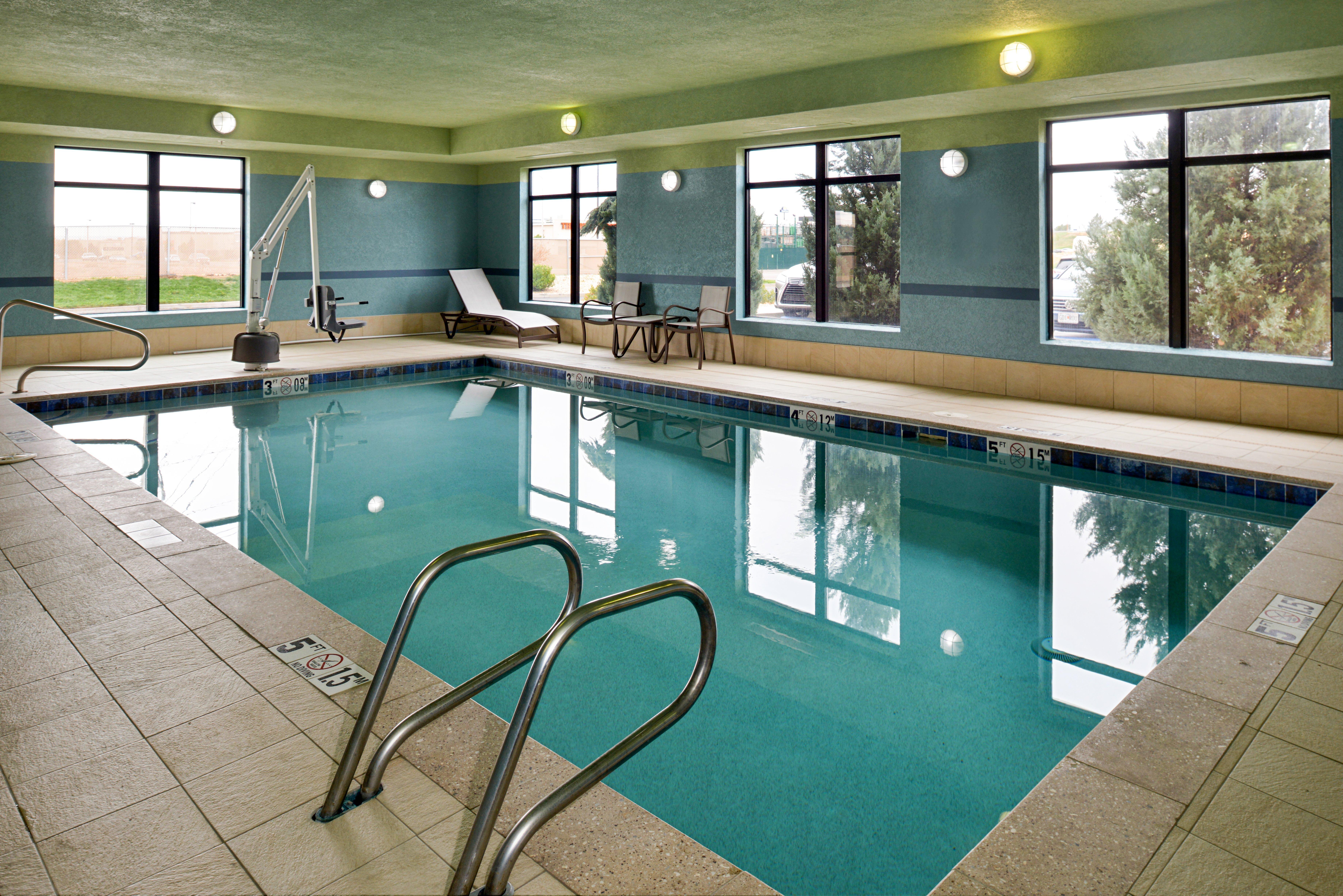 Holiday Inn Express & Suites Pueblo By Ihg Εξωτερικό φωτογραφία