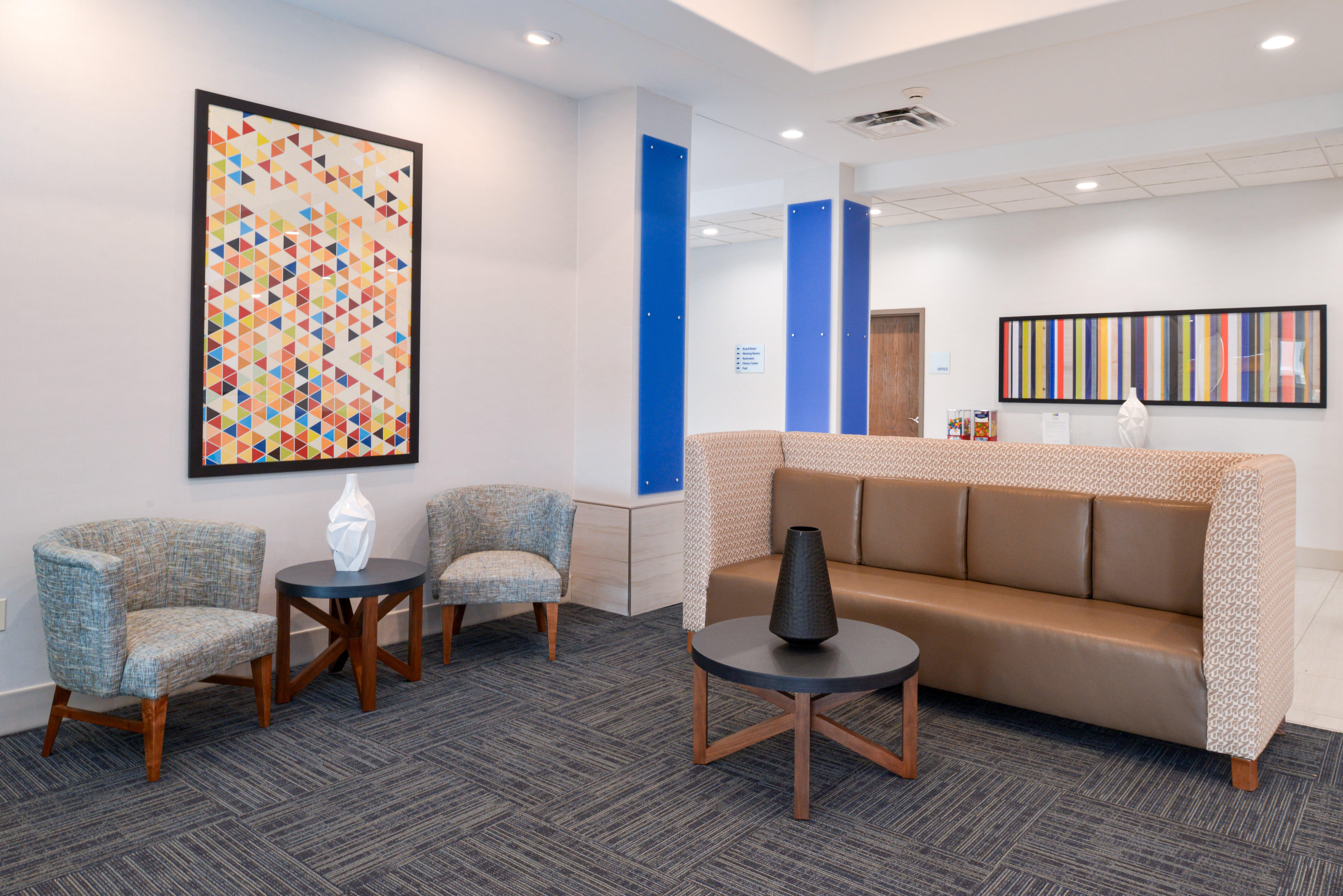 Holiday Inn Express & Suites Pueblo By Ihg Εξωτερικό φωτογραφία
